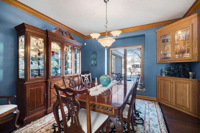 8086 S Meadowcreek COURT, Franklin, WI 53132