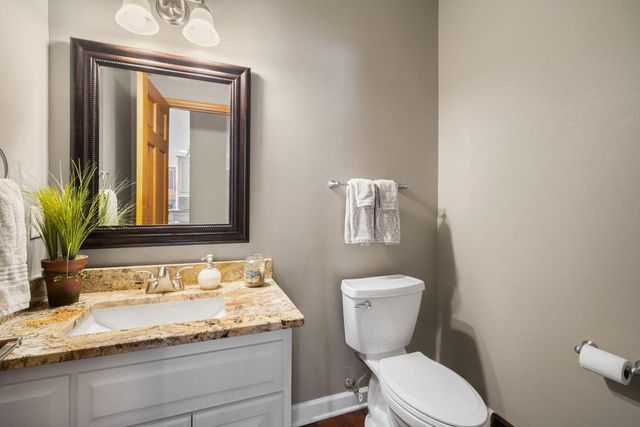 8086 S Meadowcreek COURT, Franklin, WI 53132