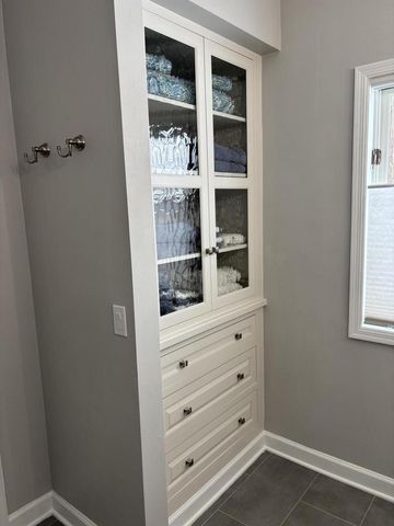 8086 S Meadowcreek COURT, Franklin, WI 53132