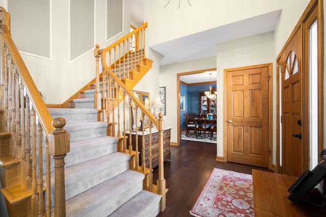 8086 S Meadowcreek COURT, Franklin, WI 53132