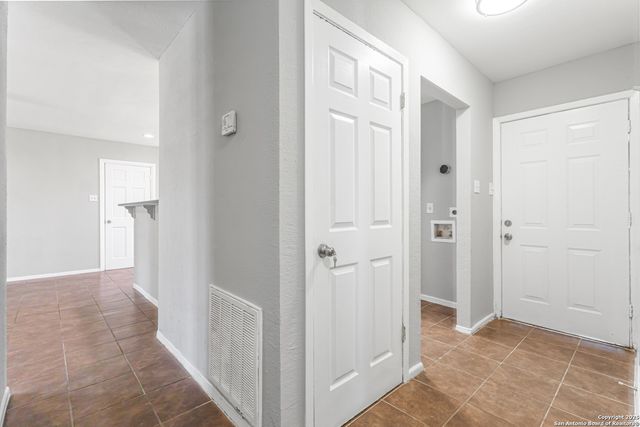 6826 Westward, San Antonio, TX 78227