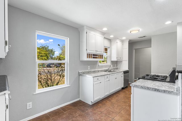 6826 Westward, San Antonio, TX 78227