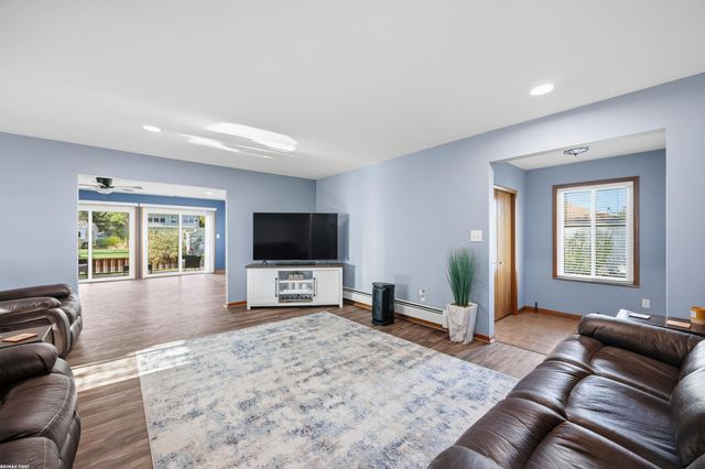 2037 W Park Drive, Algonac, MI 48001