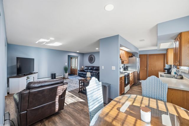 2037 W Park Drive, Algonac, MI 48001