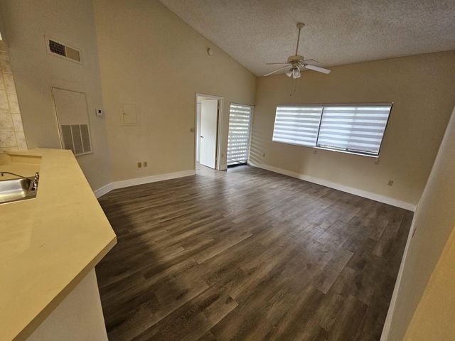 2445 SW 18th Terrace 1108, Fort Lauderdale, FL 33315