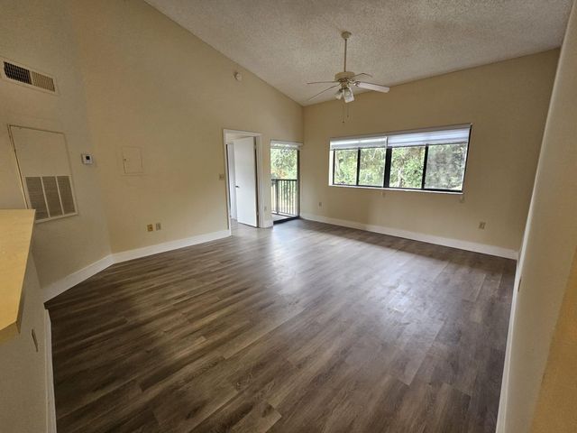 2445 SW 18th Terrace 1108, Fort Lauderdale, FL 33315