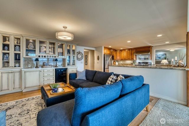 311 Farragut Avenue N, Port Orchard, WA 98366