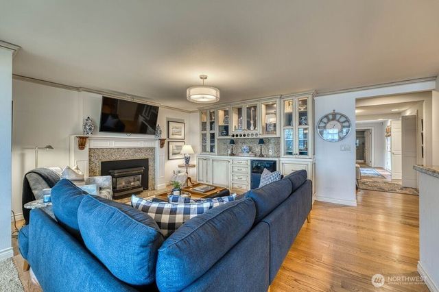 311 Farragut Avenue N, Port Orchard, WA 98366