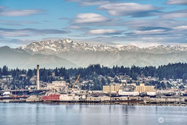 311 Farragut Avenue N, Port Orchard, WA 98366