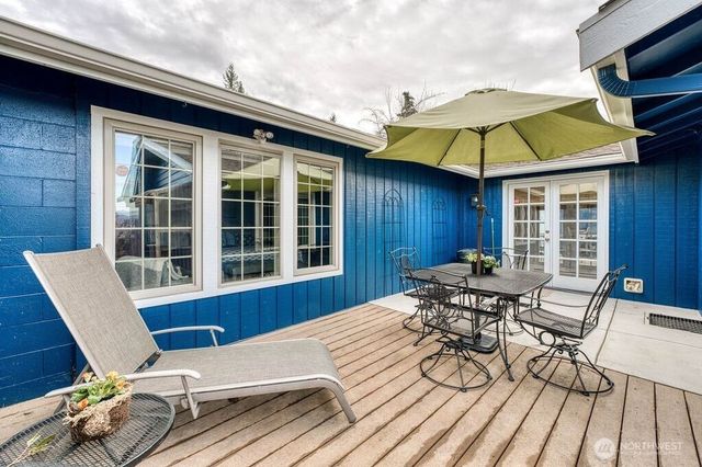 311 Farragut Avenue N, Port Orchard, WA 98366