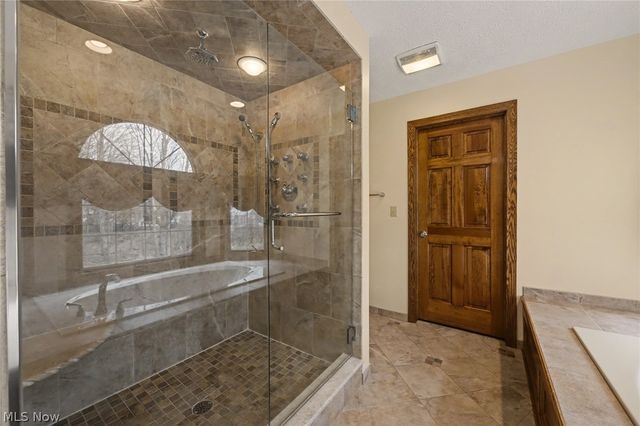 7525 Berks Way, Hudson, OH 44236