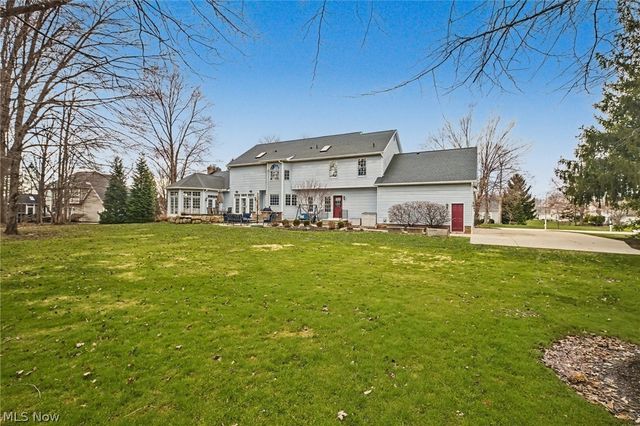 7525 Berks Way, Hudson, OH 44236