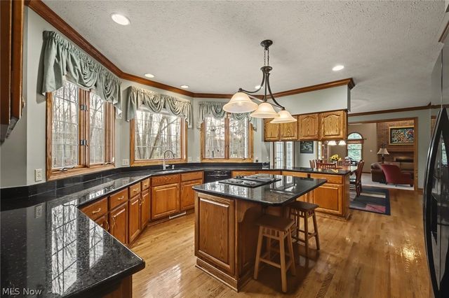 7525 Berks Way, Hudson, OH 44236