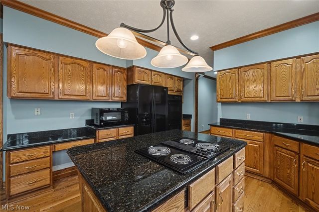 7525 Berks Way, Hudson, OH 44236