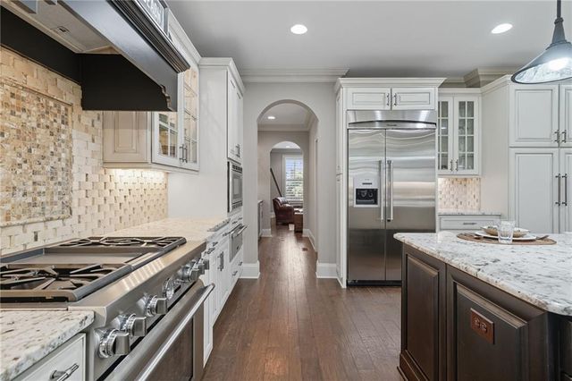 810 Camp Avenue, Roswell, GA 30075