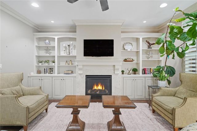 810 Camp Avenue, Roswell, GA 30075