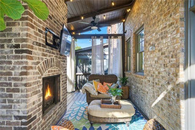 810 Camp Avenue, Roswell, GA 30075