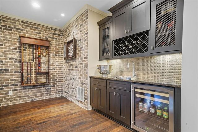 810 Camp Avenue, Roswell, GA 30075