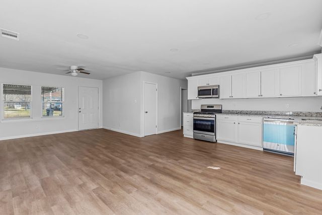 2117 Frazier Street, Greenville, TX 75401