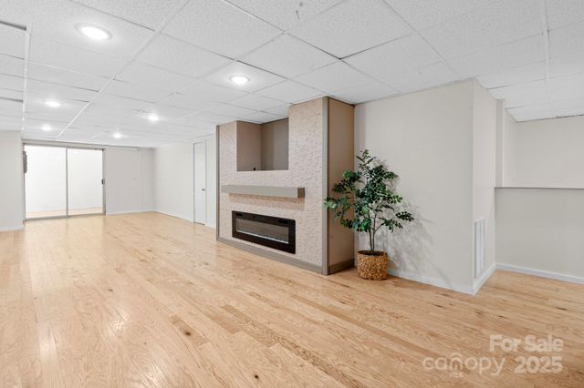 198 Mellwood Drive, Charlotte, NC 28214