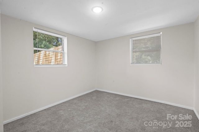 198 Mellwood Drive, Charlotte, NC 28214