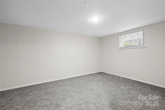 198 Mellwood Drive, Charlotte, NC 28214