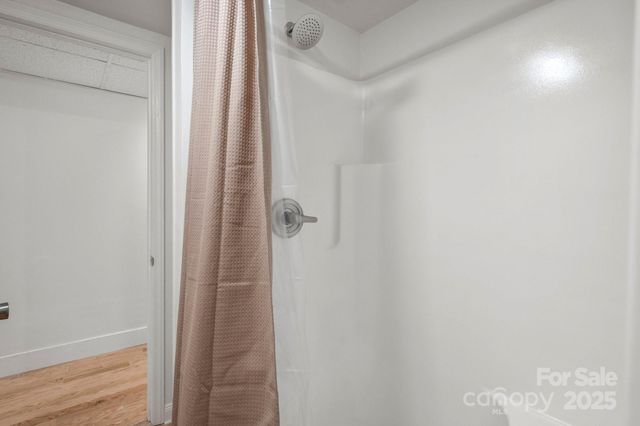 198 Mellwood Drive, Charlotte, NC 28214
