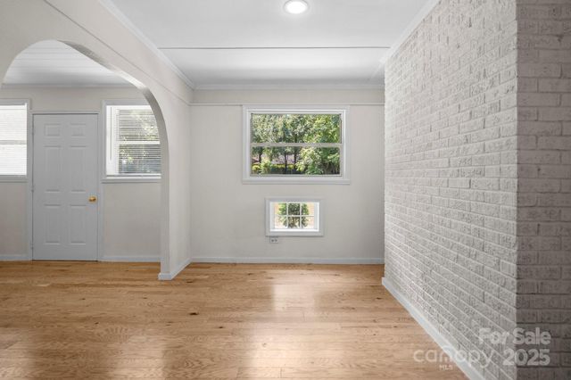198 Mellwood Drive, Charlotte, NC 28214