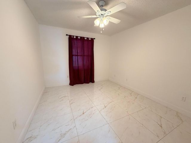 5271 Harwood Lane, Lake Worth, FL 33467
