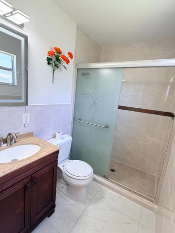 5271 Harwood Lane, Lake Worth, FL 33467