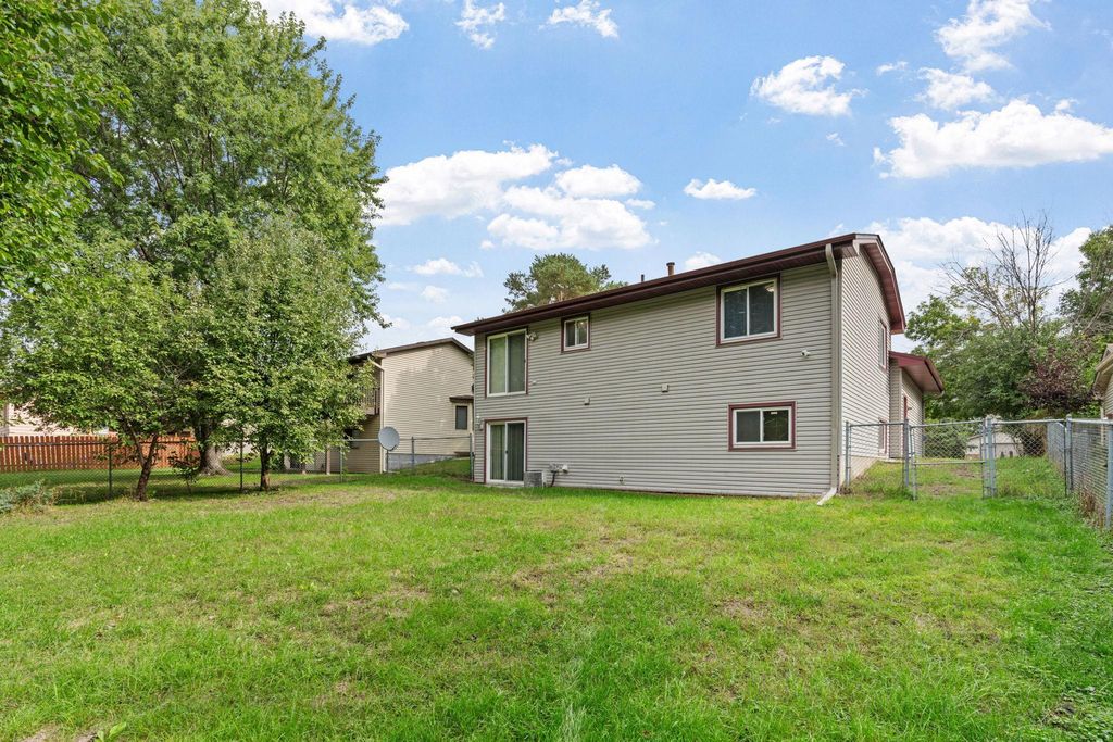 1652 84th Court N, Brooklyn Park, MN 55444 — photo 3