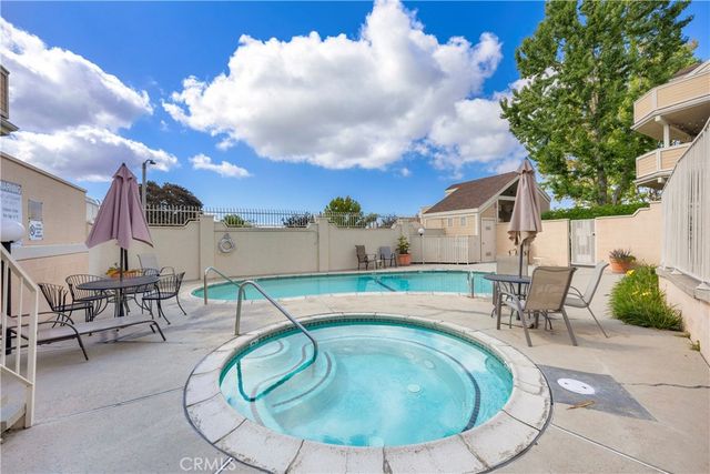 3845 Farquhar Ave 110, Los Alamitos, CA 90720