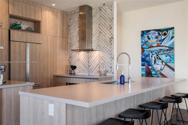 96 W Plaza Del Sol, Islamorada, FL 33036