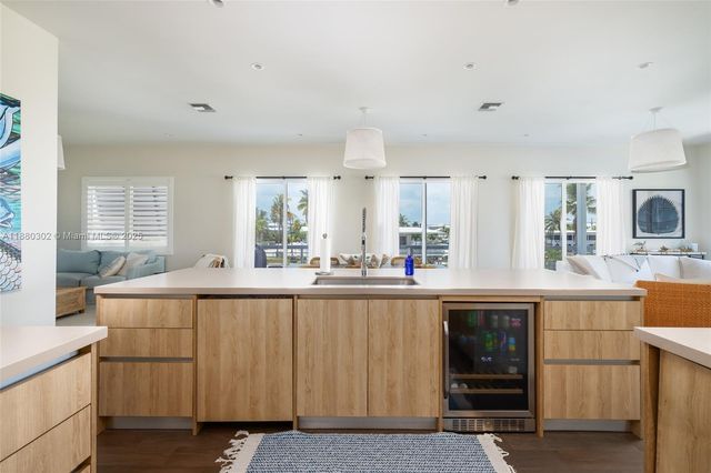 96 W Plaza Del Sol, Islamorada, FL 33036