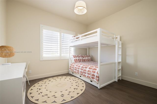 96 W Plaza Del Sol, Islamorada, FL 33036