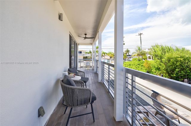 96 W Plaza Del Sol, Islamorada, FL 33036