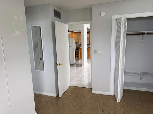3216 NE 13TH Street 11, Pompano Beach, FL 33062