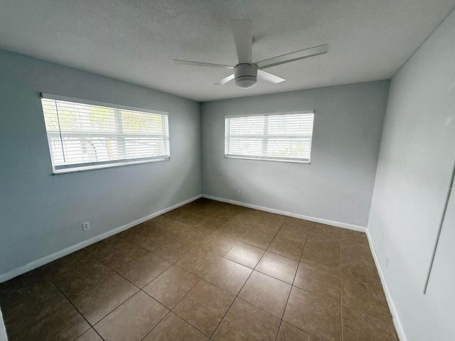 3216 NE 13TH Street 11, Pompano Beach, FL 33062