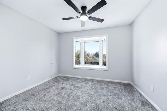 405 Karlis Drive, Alvin, TX 77511