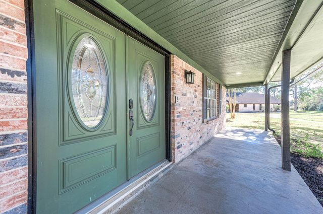 405 Karlis Drive, Alvin, TX 77511