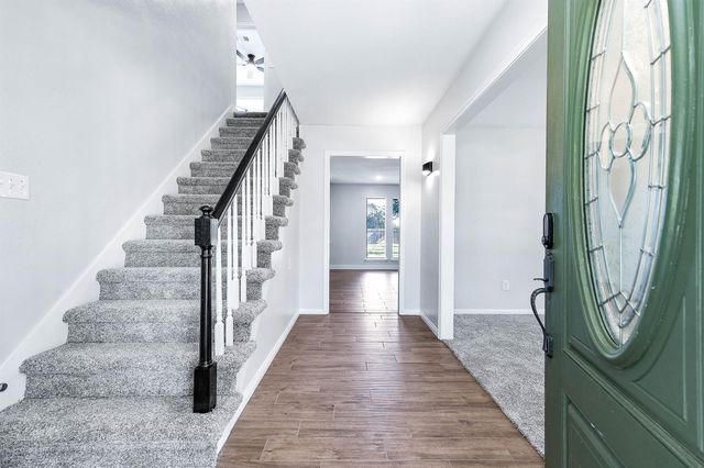 405 Karlis Drive, Alvin, TX 77511