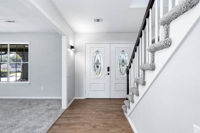 405 Karlis Drive, Alvin, TX 77511