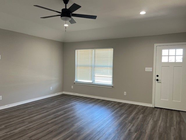 201 N Pecan Street, Whitesboro, TX 76273