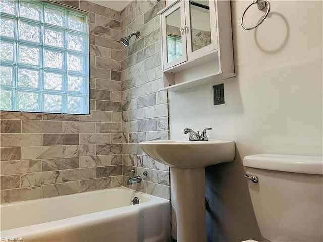 3604 Rocklane Drive, Archdale, NC 27263