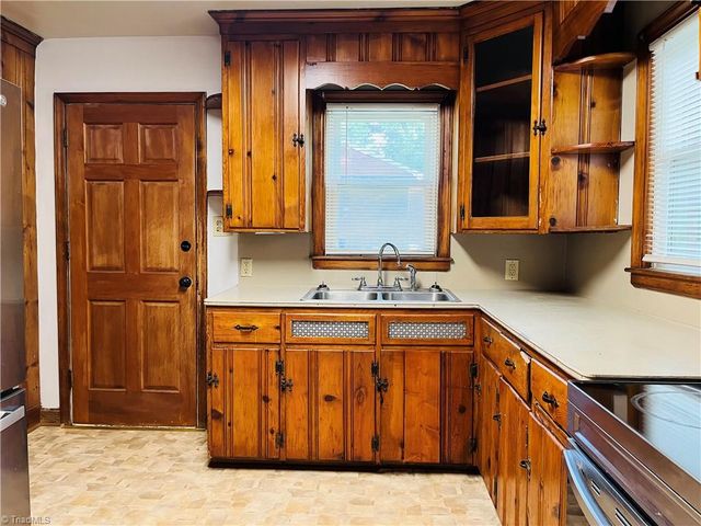 3604 Rocklane Drive, Archdale, NC 27263