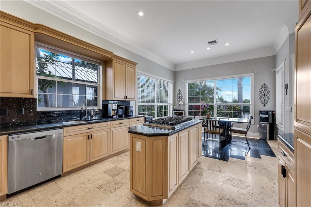 Image 17 of property listing at 5312 SW 28th PL, Cape Coral, FL 33914