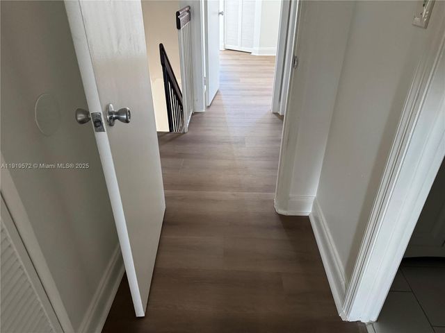 8540 NW 6th Ln 7-209, Miami, FL 33126