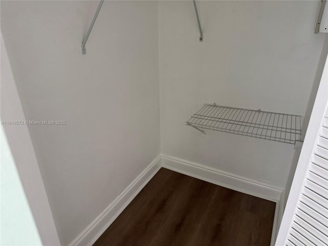 8540 NW 6th Ln 7-209, Miami, FL 33126