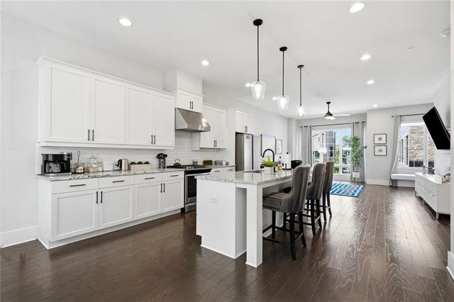 285 Castleberry Hill Walk SW, Atlanta, GA 30313