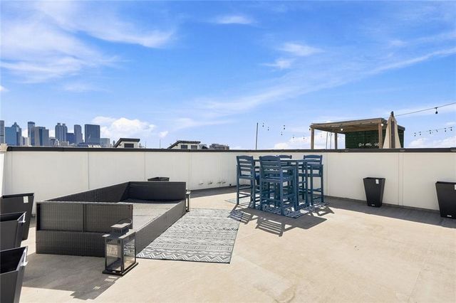 285 Castleberry Hill Walk SW, Atlanta, GA 30313